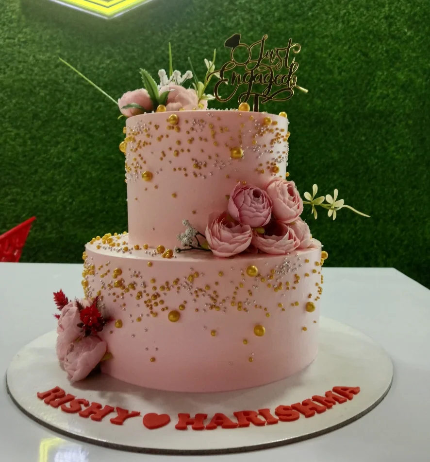Chefs Cake World – Fresh Cakes & Pastries
