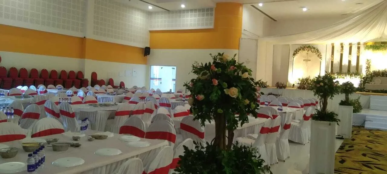 Carnival Convention Centre anchal