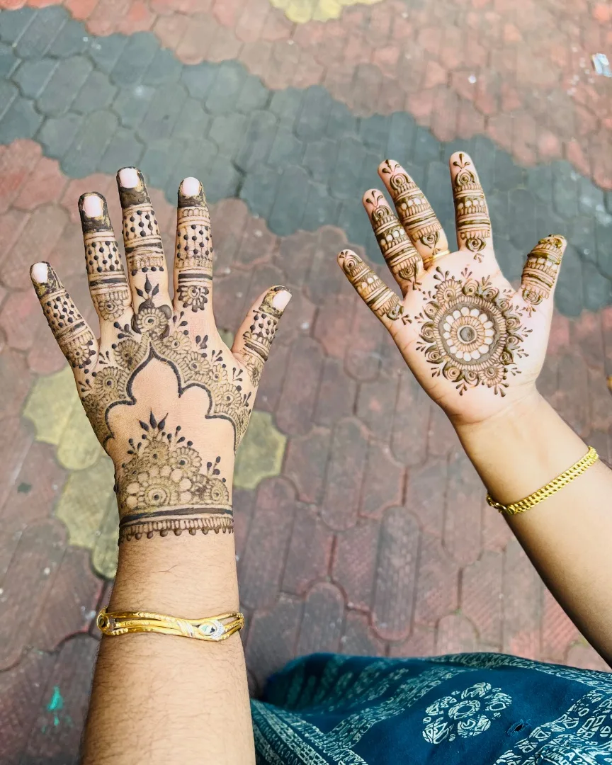 Henna design