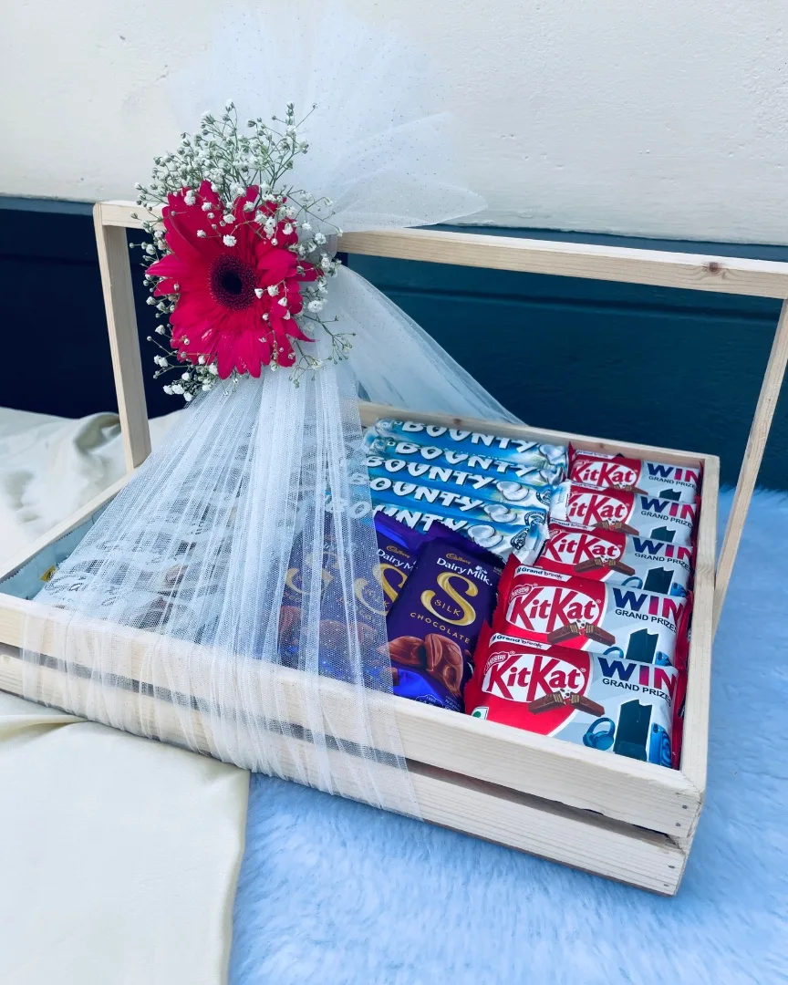 Chocolate hamper box