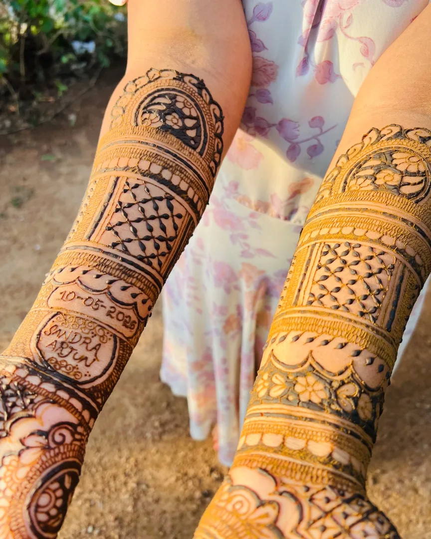 Elegant Bridal Henna Design