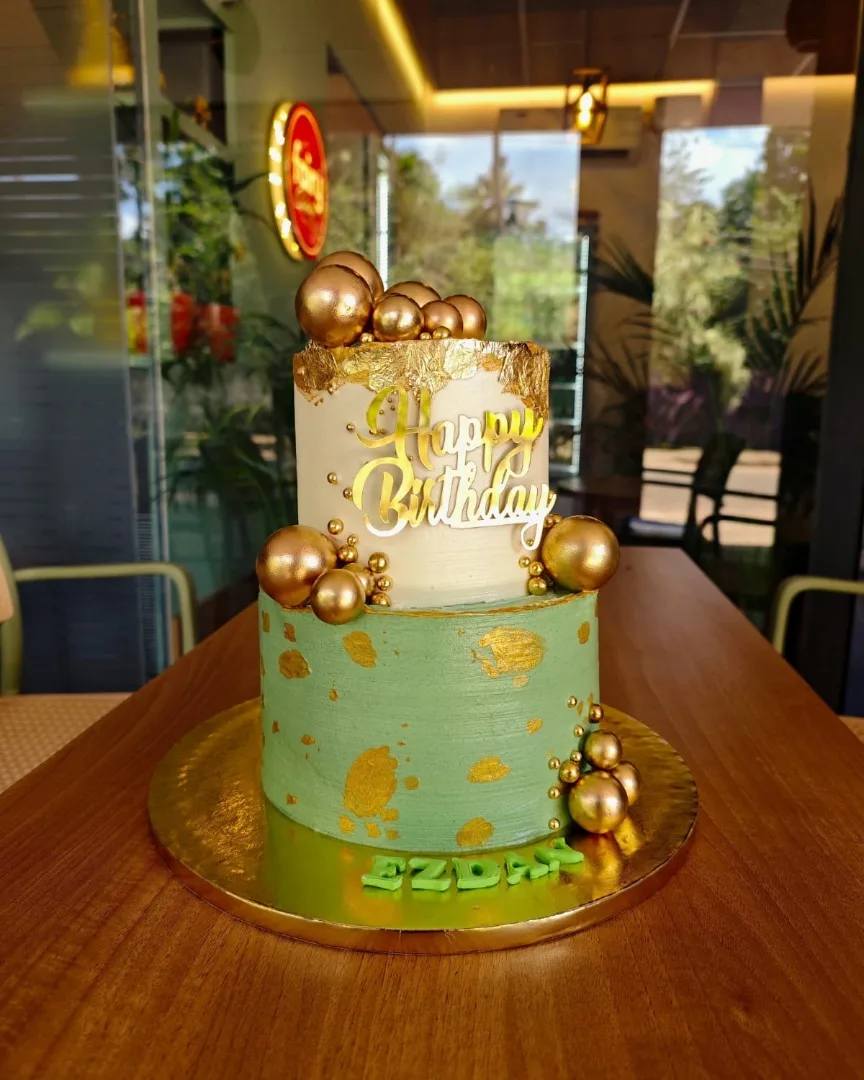 Butter cream 2 tire cakes